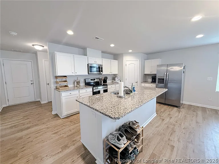 127 Arlington Dr — Photo 6