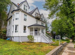 17 Tulip St, Dartmouth, NS B3A 2S5