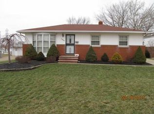14024 Heatherwood Dr, Brookpark, OH