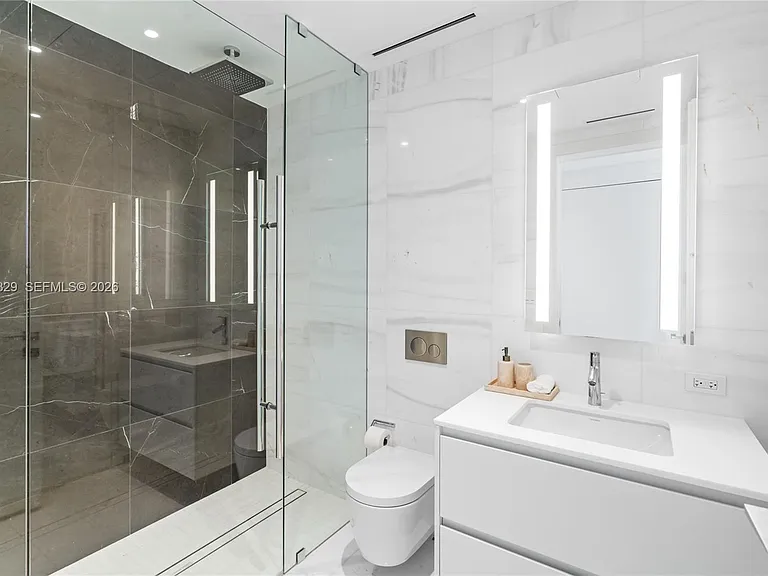 300 Biscayne Boulevard Way #2601E — Photo 29