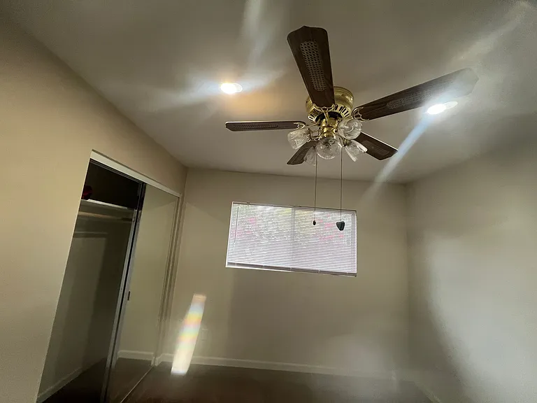 25 Kathryn Dr — Photo 9