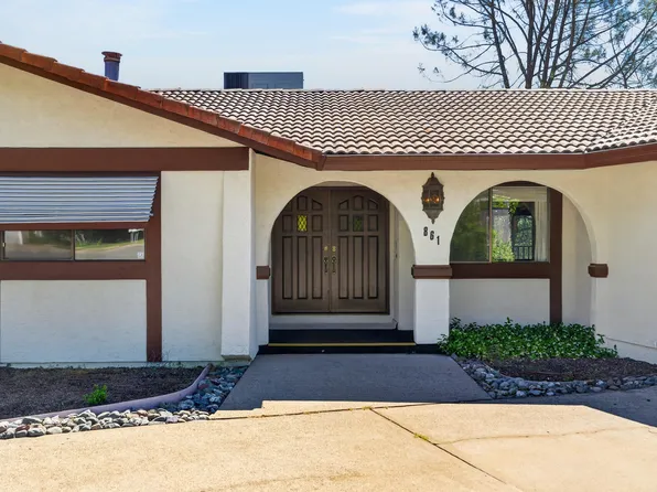 861 Dawson Ct, Redding, CA 96003