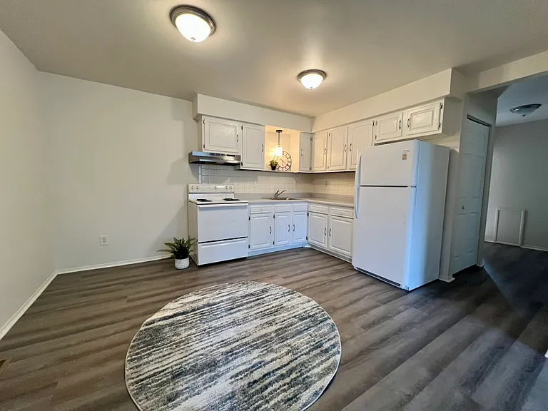 14167 Ziegler St — Photo 2
