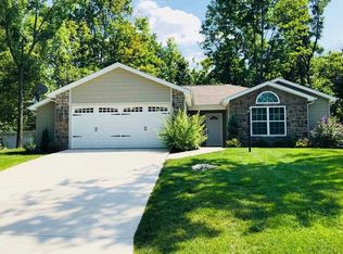 2314 Deerwood Drive, Fort Wayne, IN