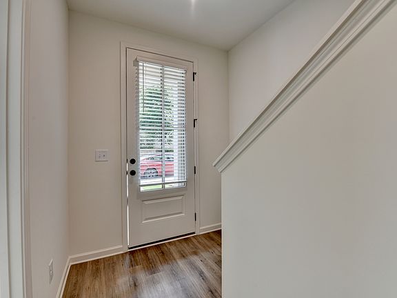 5th image of 430 Argosy Park Cir