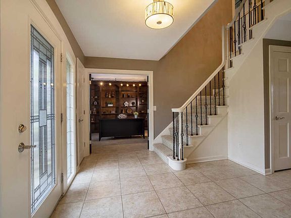 3rd image of 6265 Deeside Dr