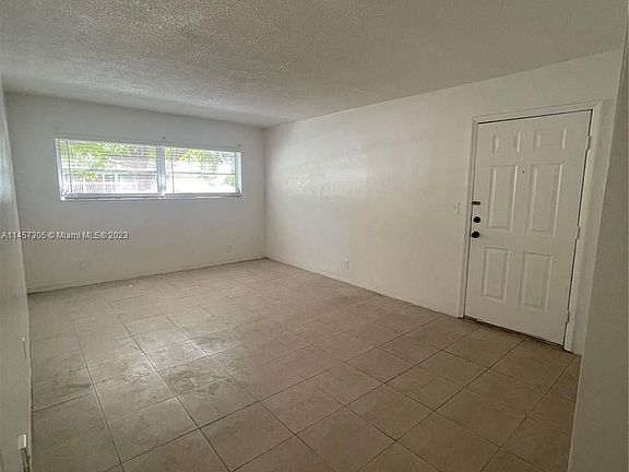 2nd image of 16851 NE 18th Ave #102