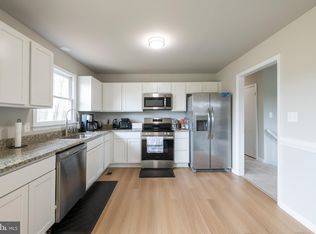 19096 Partlow Rd, Beaverdam, VA 23015