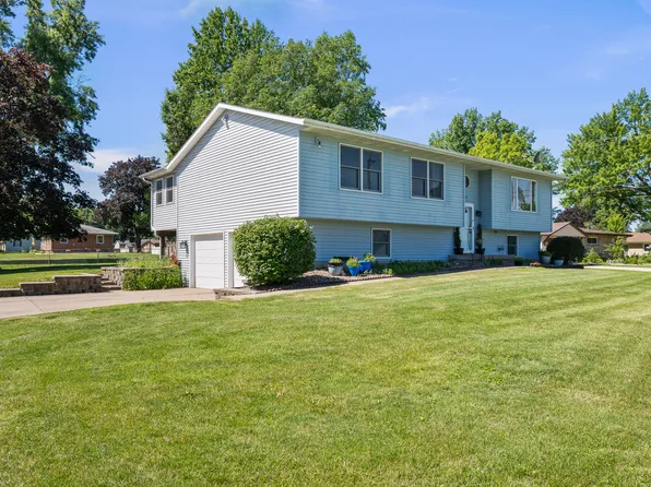 504 4th Ave W, Andalusia, IL 61232