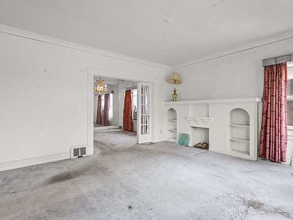 2nd image of 8617 S Loomis Blvd