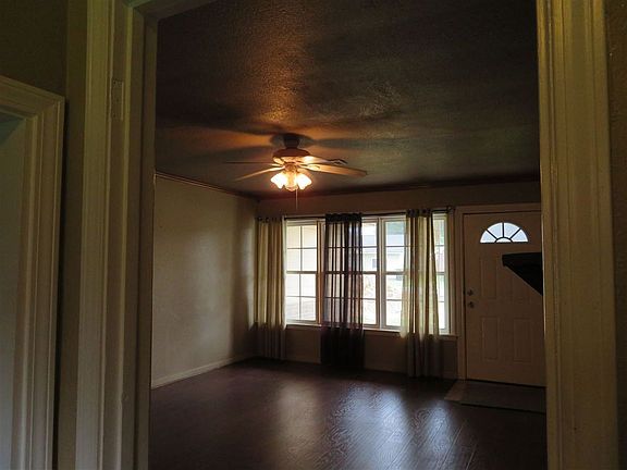 3rd image of 703 S 9th St