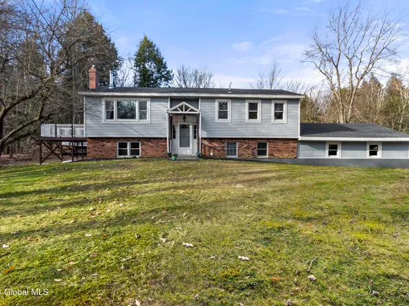 1129 Eastern Avenue, Ballston Lake, NY 12019