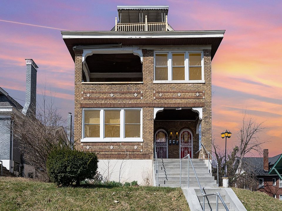 1st image of 3985 Warwick Ave #3
