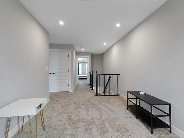 6032 Windsor Dr — Photo 5