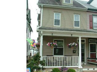 320 3rd St, East Greenville, PA 18041