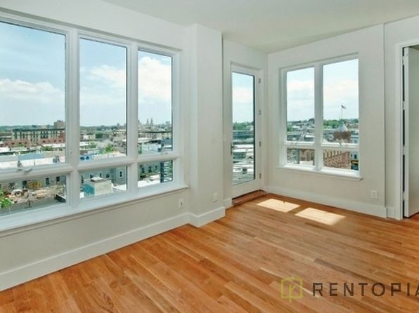 1433 De Kalb Ave #706D