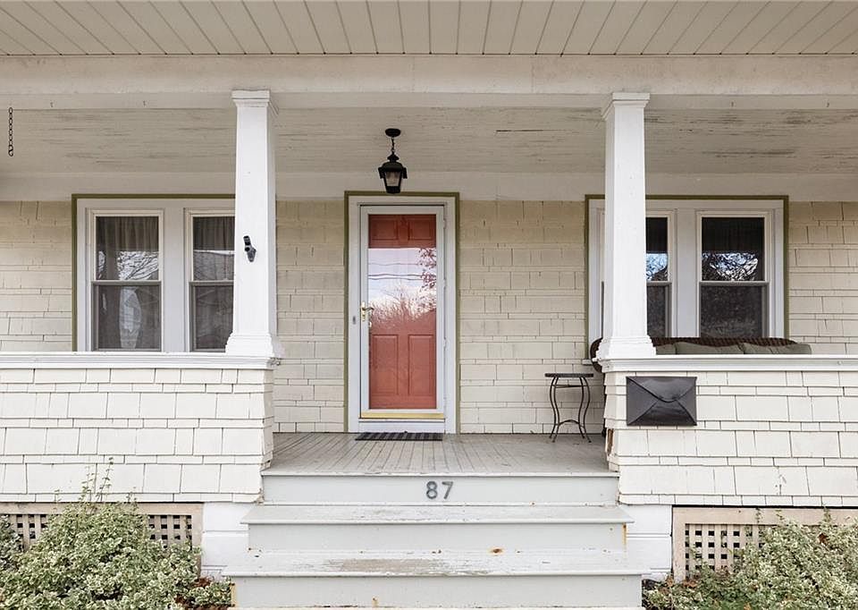 87 Grosvenor Ave, East Providence, RI 02914 Zillow