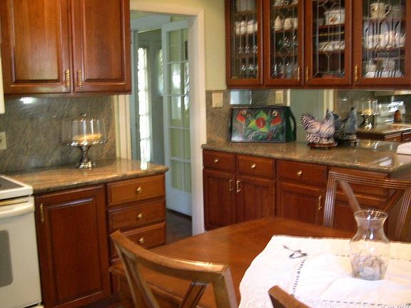Eat-in Kitchen 1