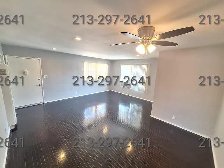 14355 Burbank Blvd #16 — Photo 3