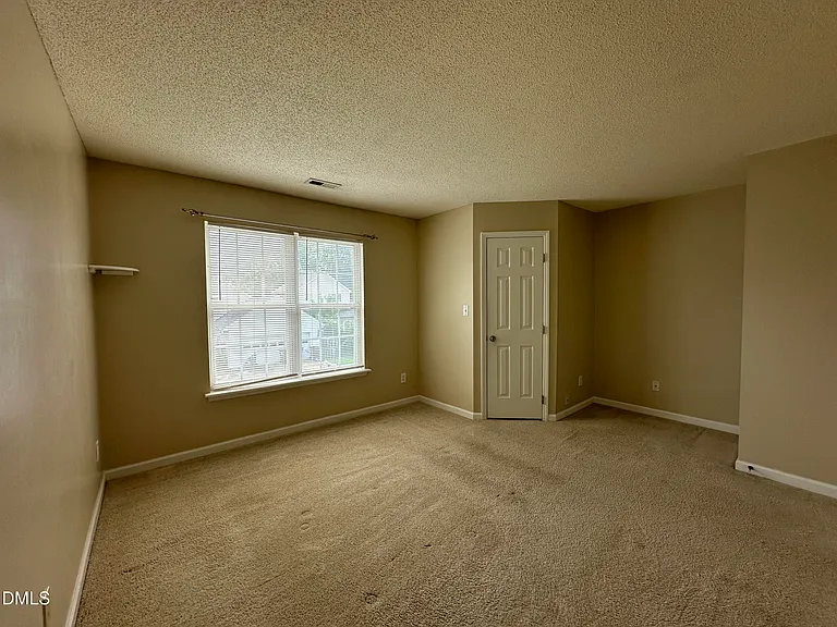 312 Commons Dr — Photo 11