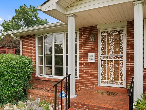 4th image of 335 Dunailie Ct