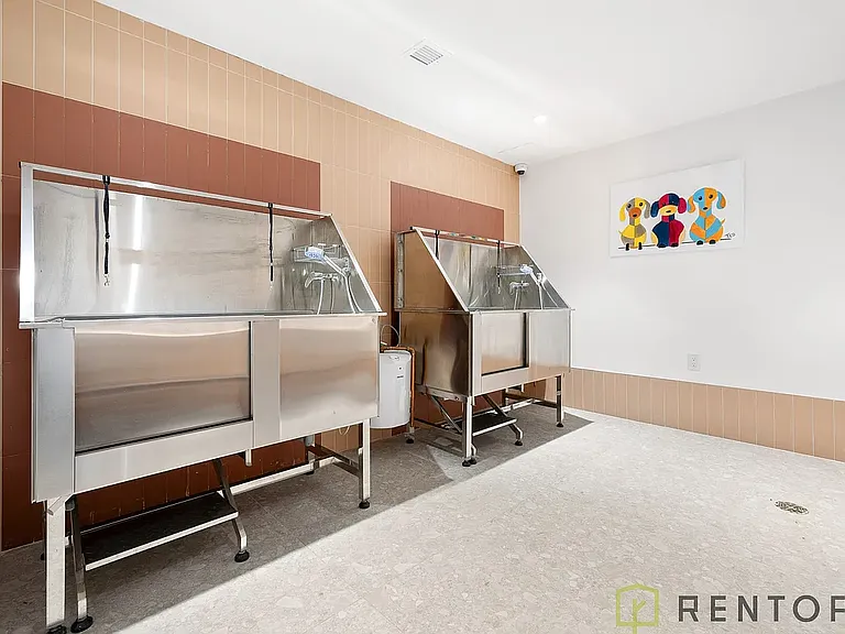 150 Noll St #4N — Photo 17