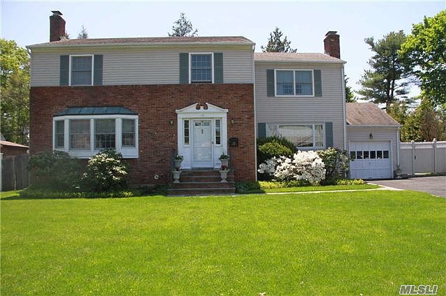 1st image of 10 Gruber Dr