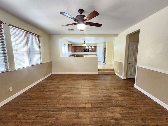 5th image of 11223 Aurora Cove Ct