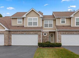 962 Willow St, Itasca, IL 60143