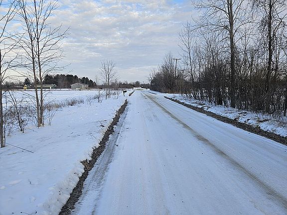 4th image of 12100 Griffin Rd