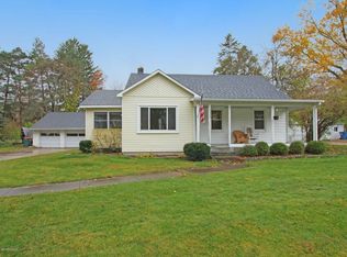 15593 Pine St, Grand Haven, MI