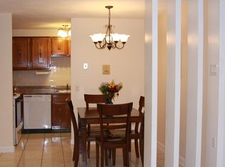 17 Davis Rd APT C16, Acton, MA 01720