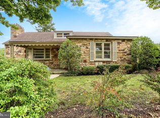 107 Valley Rd, Enola, PA 17025