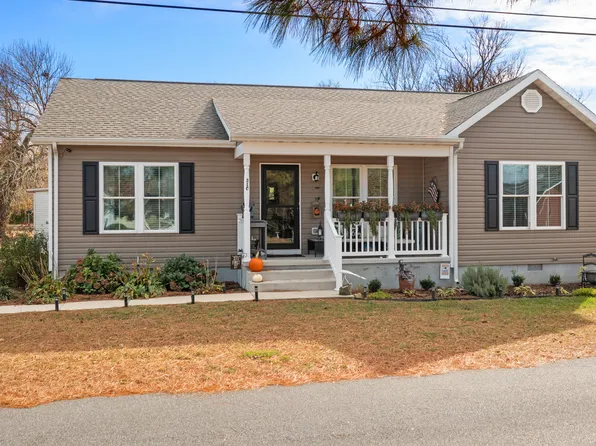 310 1st St, Bridgeville, DE 19933