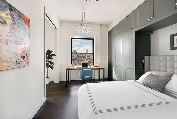 Sold by Compass | media 6