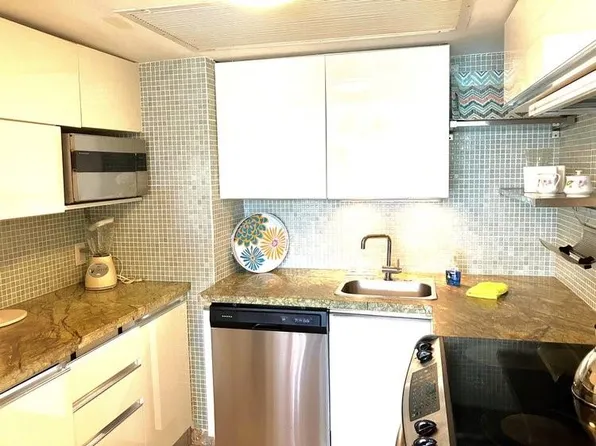 701 Bayshore Dr #106, Fort Lauderdale, FL 33304