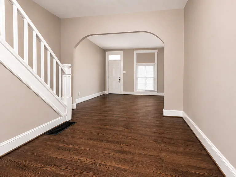 614 N Streeper St — Photo 3
