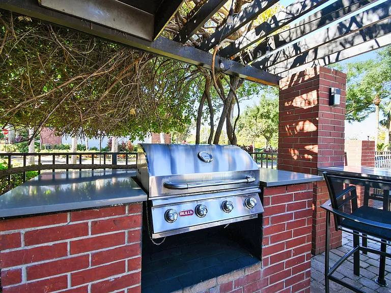 Enclave at Lake Underhill — Photo 38