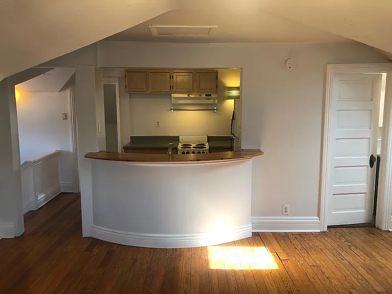 245 N Sherman St #B — Photo 11