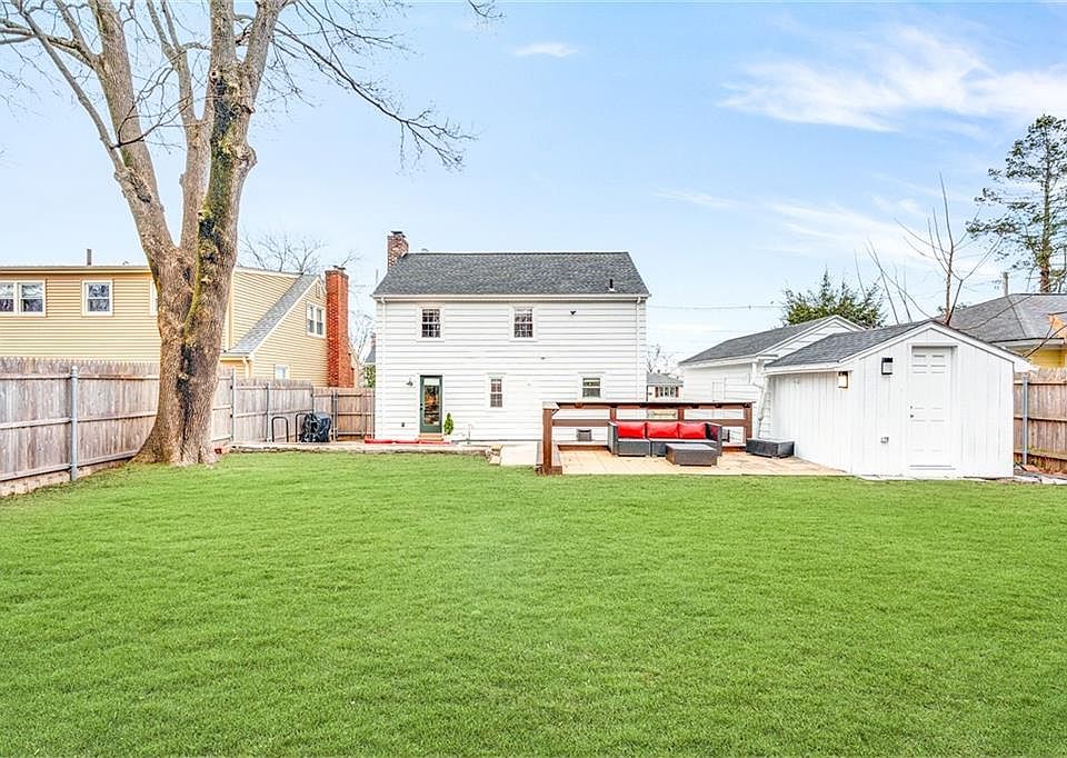 165 Dover Ave, East Providence, RI 02914 Zillow