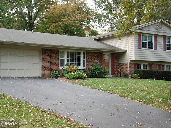 2nd image of 4832 Flower Valley Dr