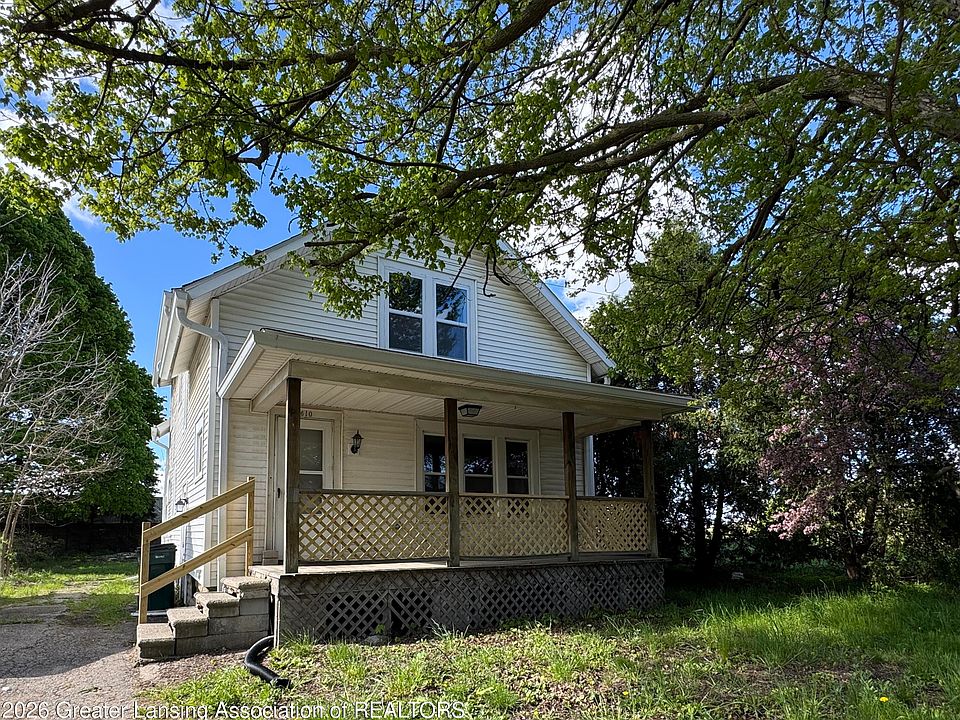 1st image of 610 Woodbury Ave