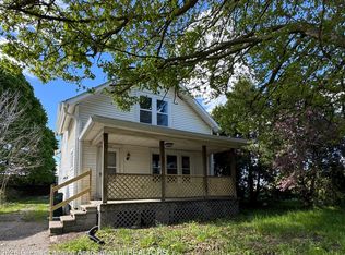 610 Woodbury Ave, Lansing, MI 48906