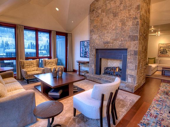5th image of 141 E Meadow Dr #H
