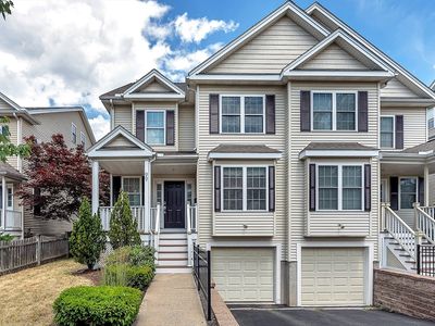 99 4th St Unit 1, Medford, MA, 02155