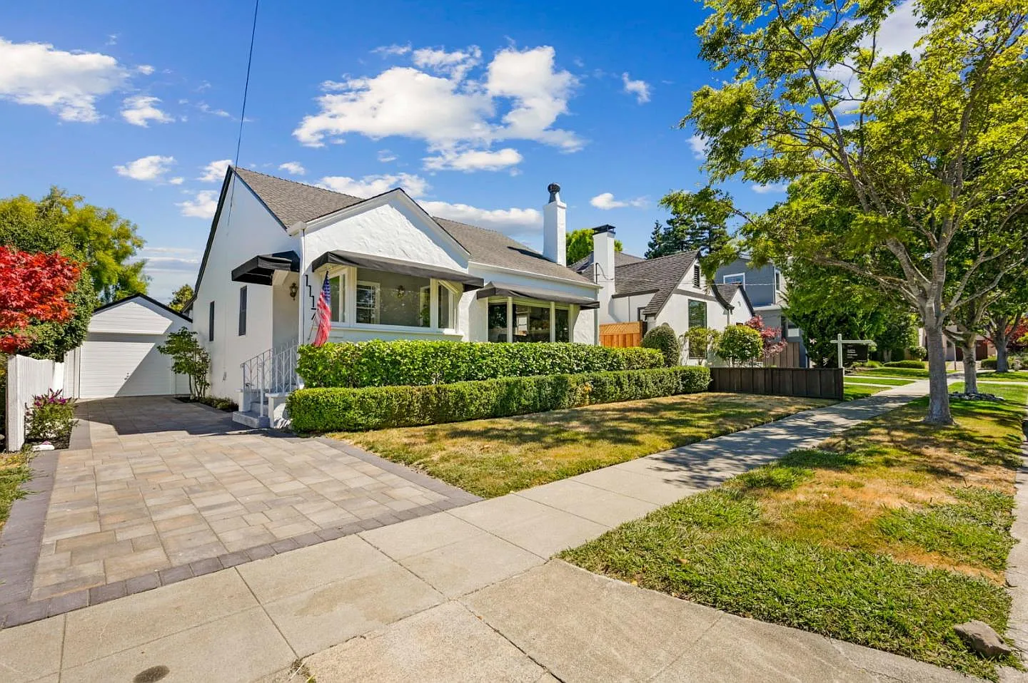 1117 Summer Ave photo 1