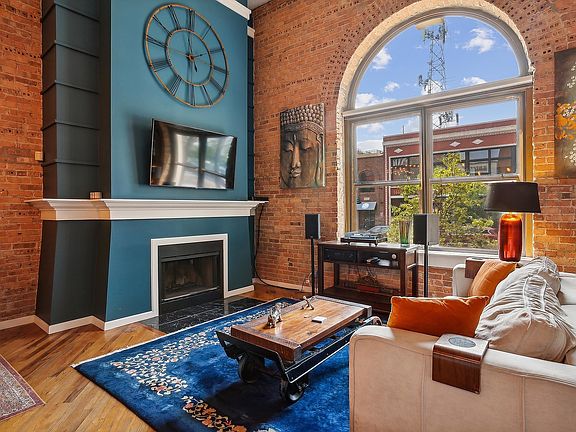 3rd image of 1439 S Michigan Ave APT 109