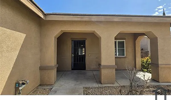 4 bed, 1700 sqft, $2,750 — Photo 2