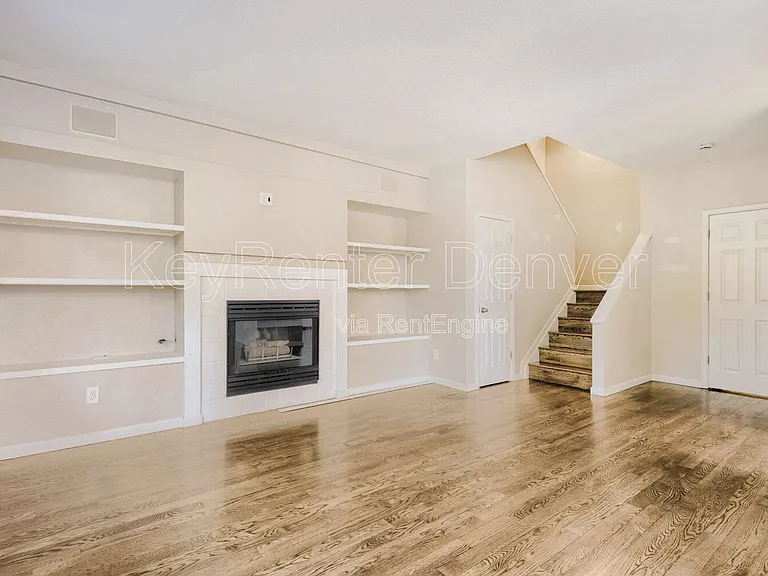 1099 S Walden Way #101 — Photo 10