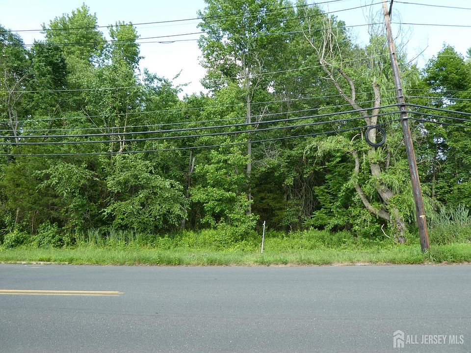 2nd image of 354 New Rd
